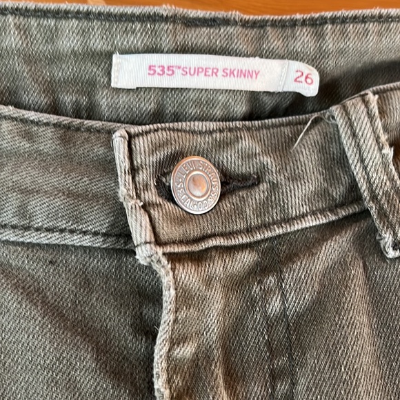 Low rise green Levi’s - Picture 5 of 5